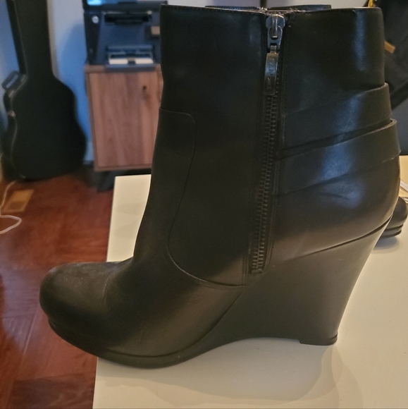 DKNY Booties - Picture 2 of 2